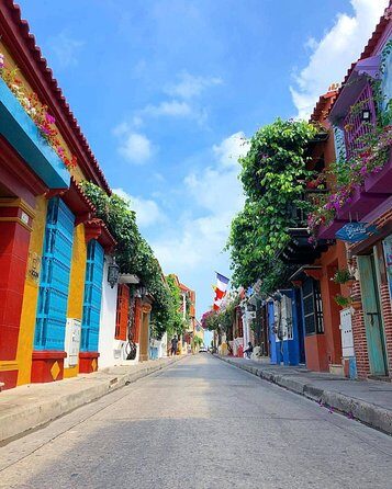 Half-Day Tour of Cartagena by Air-Conditioned Vehicles - Plaza Santo Domingo: The Walled-City Squares Walk You’ll Actually Remember
