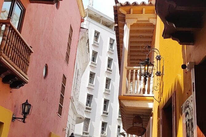 Historical private Tour - First Impressions: A 4-Hour Cartagena Loop That Makes Sense