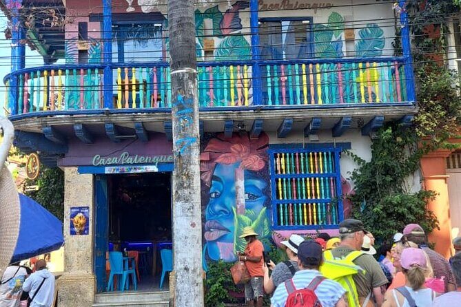 Historical Tour of Cartagena - A 2.5-hour walk that turns Cartagena into something you can read