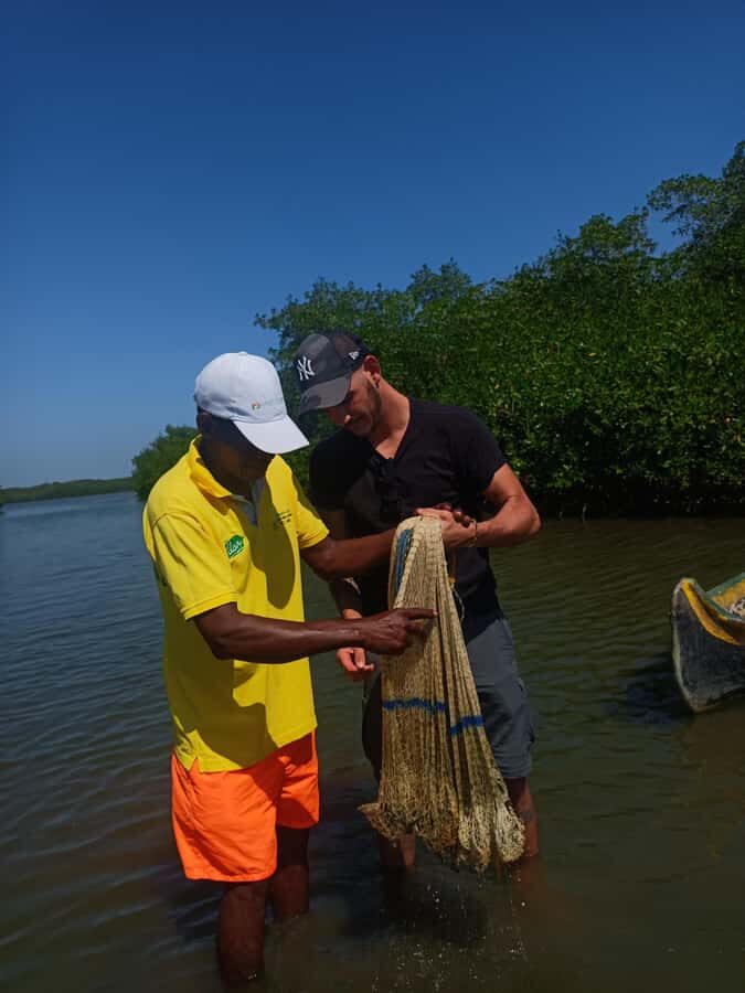 Mangroves, cultural fishing, black heritage town and lunch - Traditional cultural fishing: a hands-on try with real fishermen