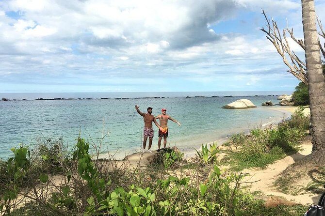 Maravilloso tour Parque Tayrona desde Cartgena, sector Cabo San del Guia - Getting back to Cartagena: walk down, bus up, then lights out