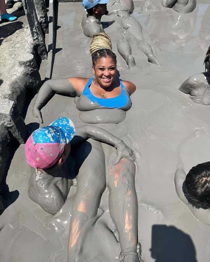 Mud Volcano Tour in Cartagena with Lunch - Cartagena Reality Check: Sellers and the Art of Keeping Your Cool