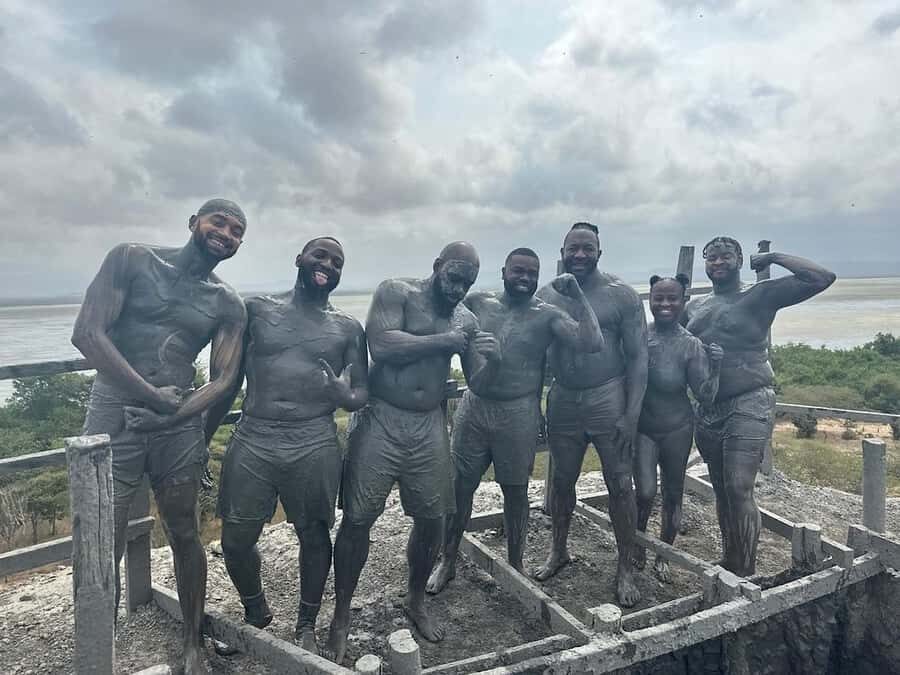 Mud Volcano Tour in Cartagena with Lunch - Lunch at the Beach Club: Food, Choices, and How to Enjoy the Downtime