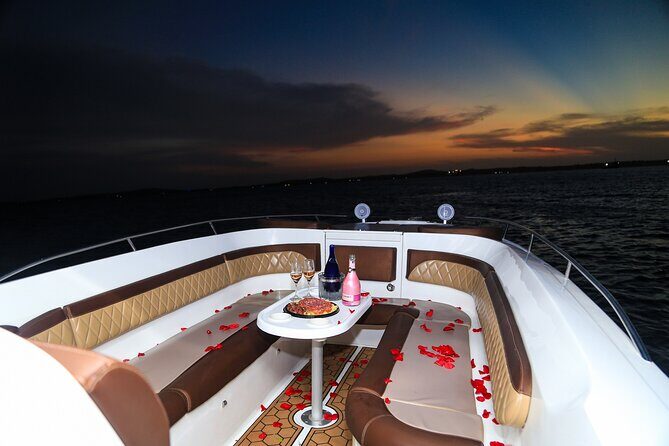 Night Boat Rental in Cartagena Bay - Cartagena Bay at night: the whole point in two hours
