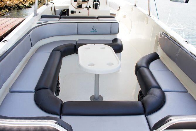 One way private water transfer between Cartagena and the Islands (6 ppl max) - The ride itself: what’s included on the boat