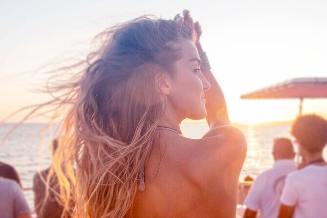 Open Bar Sunset Cruise in Catamaran or Speedboat (Best Deal) - Price and Value: Why This $20 Cruise Feels Like a Deal
