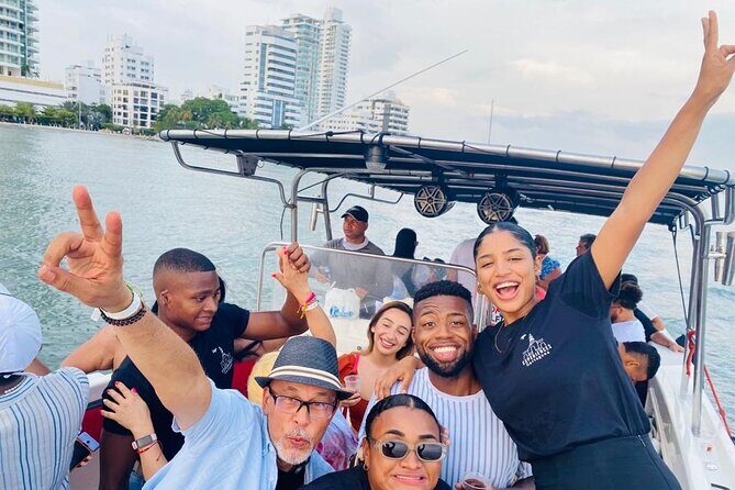 Open bar sunset party in the bay sharing with natives - Open Bar on the Bay: What’s Included and How to Avoid Drink Disappointment