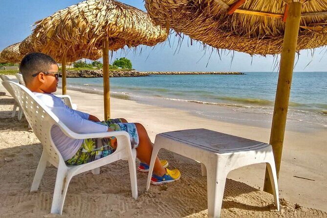 Palmarito Beach - Isla Tierra Bomba Stop: Beach Club Time With Lots to Do