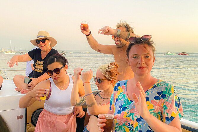 Party Boat in Cartagena Bay with NightClub Ticket - The 2-Hour Bahia Nocturno Experience: What the Ride Feels Like