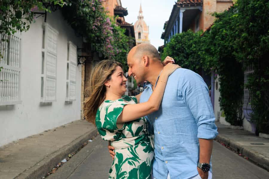 photo session through the streets of cartagena - The Flow From Plaza de la Trinidad: How the 2 Hours Usually Run