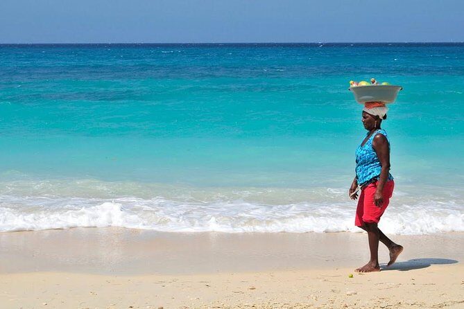 Playa Blanca Private tour - Baru Island and Playa Blanca: white sand, clear water, and breathing room