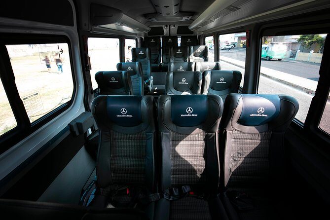 Private Airport Transfers in air conditioning buses - Getting the right bus size for your group and luggage