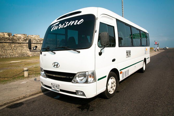 Private Airport Transfers in air conditioning buses - Who this transfer is best for in Cartagena