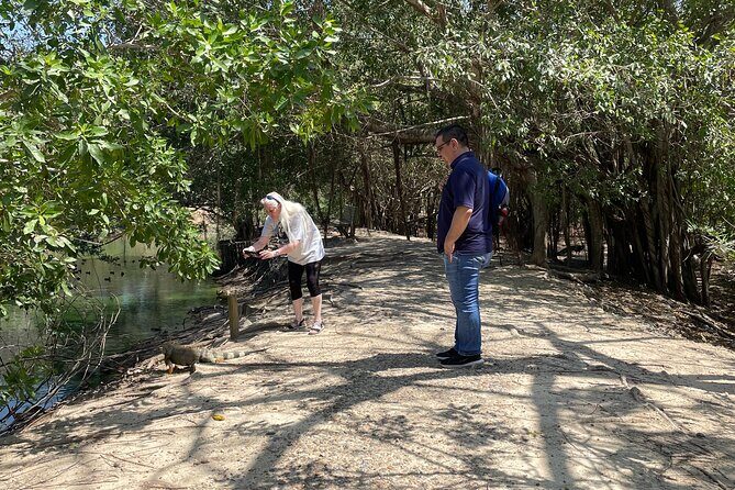 Private and Cultural Experience : National Aviary with Local Guide - Your Kerü Experiencias guide: beyond bird facts