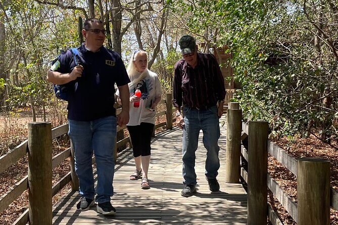 Private and Cultural Experience : National Aviary with Local Guide - Aviario Nacional de Colombia: three ecosystems and a serious bird walk