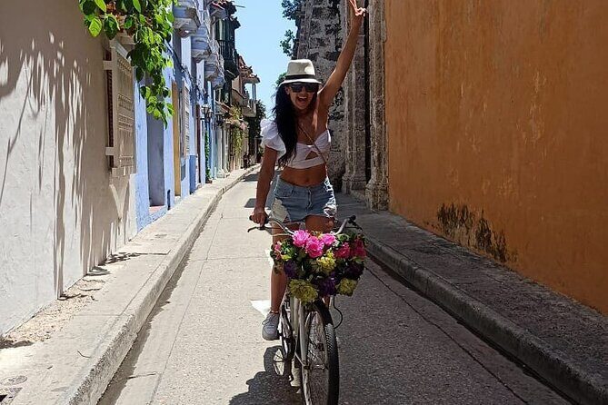 private bike tour - Guide style: storytelling, a mic, and local pointers that change your plan