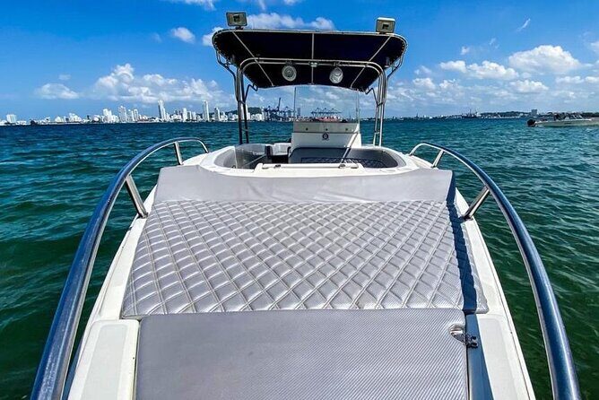 Private Boat Tour Full day trip to Rosario Islands, Cholon, Baru - Stop 3: Playa Agua Azul for calmer beach time and private-island feel