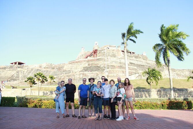 Private City Tour Cartagena - Barrio Getsemaní: street life, murals, and plazas