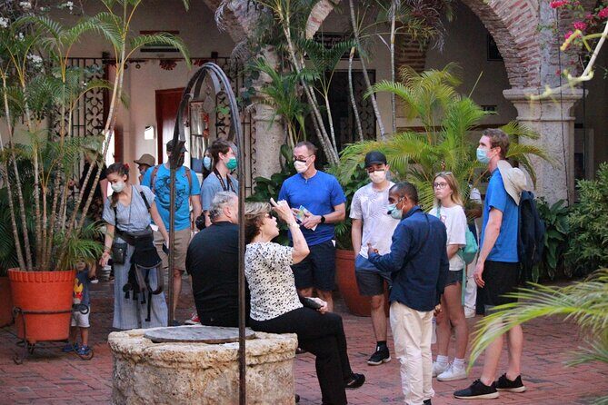 Private City Tour Cartagena - Centro Histórico: the colonial core in about an hour