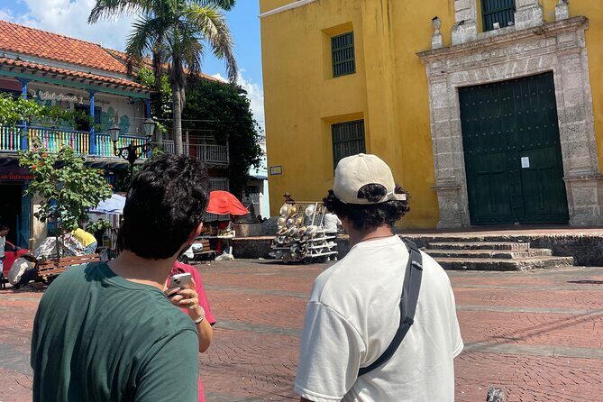 Private City Tours Cartagena Islanders Wall - Who should book this tour, and who might want a simpler plan