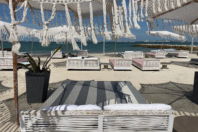 Private island Beach Club Cartagena with food : Club Kabanna - Beach, pool, and music: what the vibe really feels like