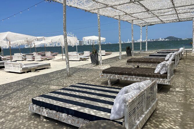 Private island Beach Club Cartagena with food : Club Kabanna - Price and value: what $40 buys you, and what costs extra