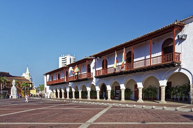 Private Tour Walled City Walking Tour - Palacio de la Inquisición: what happens behind the courtroom walls