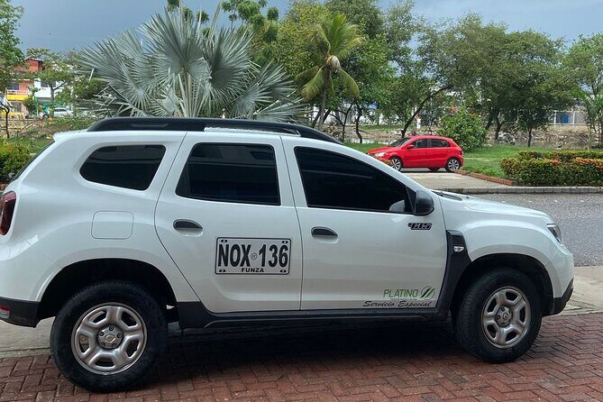 Private Transfer from Airport to Hotels in Cartagena - Meeting the driver at the airport without getting stuck