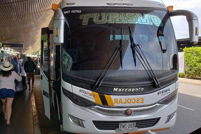 Private transfer one way to or from Cartagena airport - Private Transfer in Cartagena: Up to 4 People, No Middle Seats