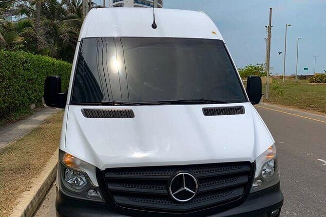 Private Transportation Service to the City of Cartagena - Communication and trust: prompt drivers, honest service, and bonus guidance
