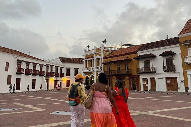 Private Walking Tour in Cartagena Walled City & Getsemaní - Heredia again, Portal de los Dulces, and Plaza de la Aduana