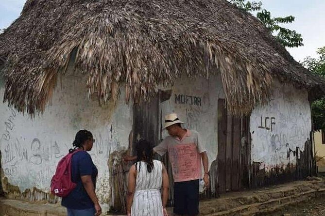 Saint Basil of Palenque; Historical and cultural experience - More Than a Photo Stop: Boxing Training, Dance, Medicine