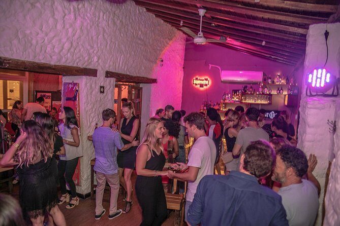 Salsa Tour in Cartagena with admission Ticket to Café Havana - Key things I’d circle on your map