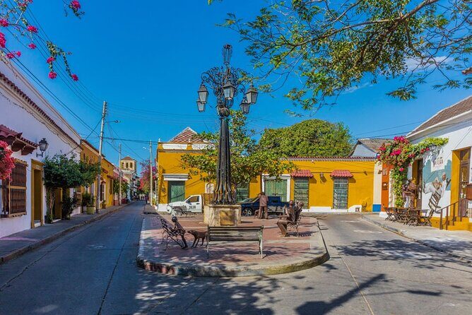 Self-Guided Audio Tour of Getsemaní Neighborhood - Chapter one to the big story: street names and a local hero
