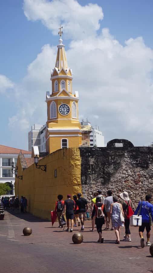 Shared Cartagena Old City Tour with Wireless Audio System - Plaza Bolívar and Cartagena Cathedral: the political heart and the faith center