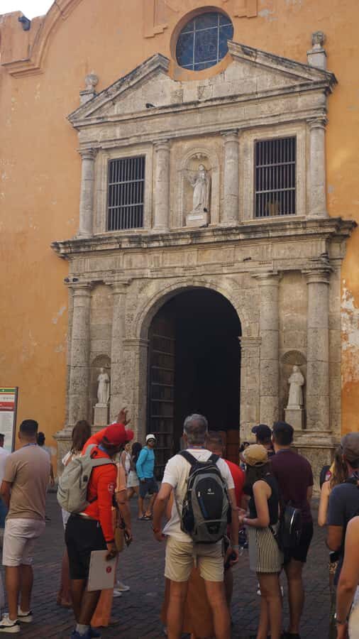 Shared Cartagena Old City Tour with Wireless Audio System - Price and value: what $12 buys you in the Walled City