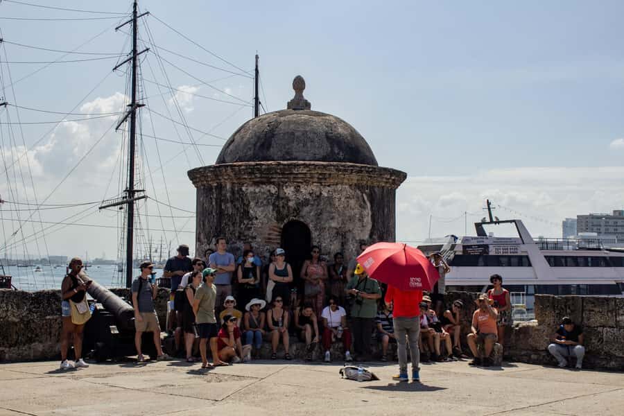 Shared Old Cartagena & Getsemani Tour with Wireless System - Key highlights at a glance