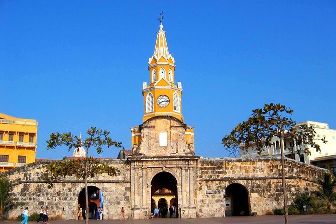 Shore Excursion: Cartagena City Tour and local lunch. - La Popa: Cartagena’s highest point and the church patio break