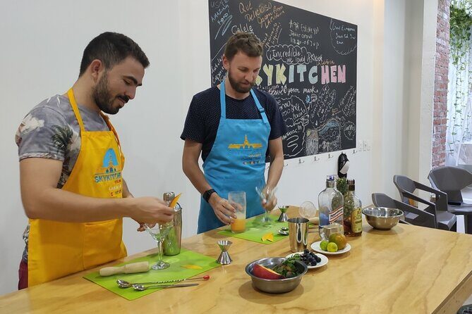 SkyKitchen 2-Hour Cocktail Class in Cartagena - Instructors: Clear Steps and a Comfort-First Teaching Style
