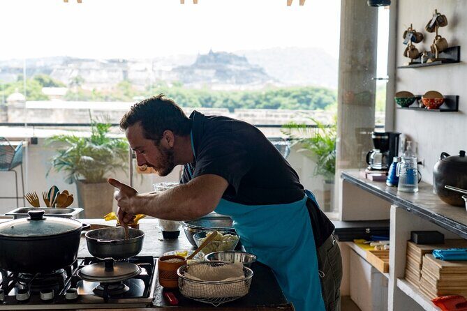 Small-Group Colombian Cooking Class in Cartagena with Local Chefs - Small Group Size Means Better Coaching (Not Just Better Photos)