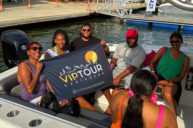 Sport Boat : Rosario Island,lunch on private island - Isla Grande snorkeling near the coral reef and sunken plane