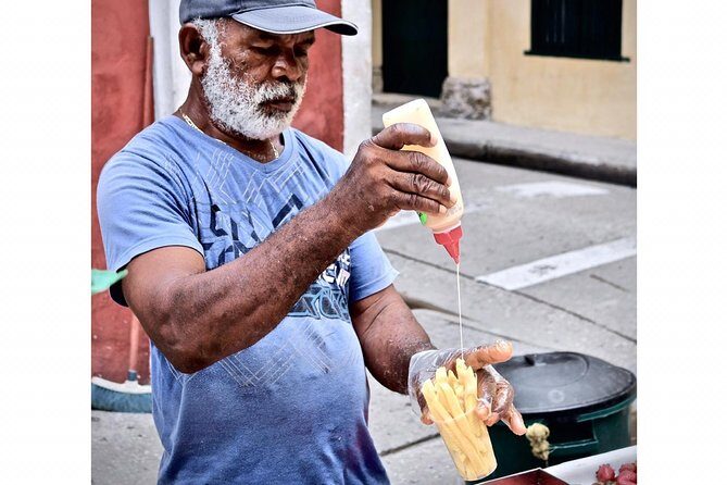 Street Food Tour in Cartagena Walled City and Getsemani - Price and value at $75: snacks, guide time, and why expectations matter