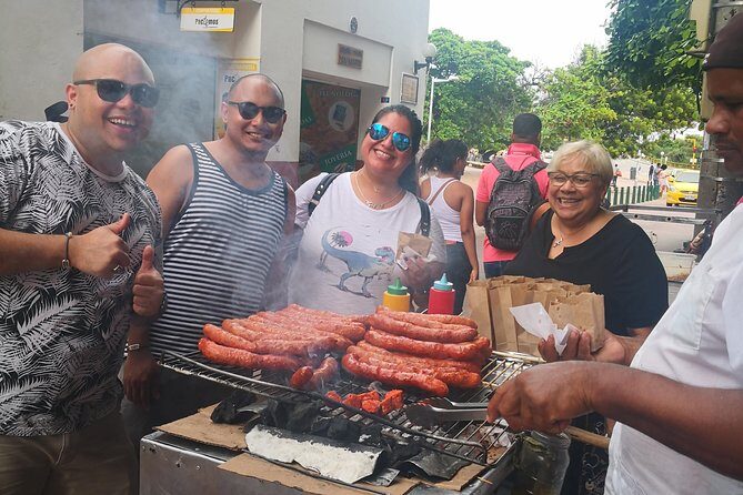 Street food tour with Julie - What you actually eat: street foods, drinks, and the smart cool-down