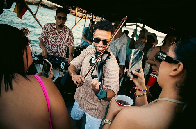 Sunset boat party - Price and value: why $22 can make sense here