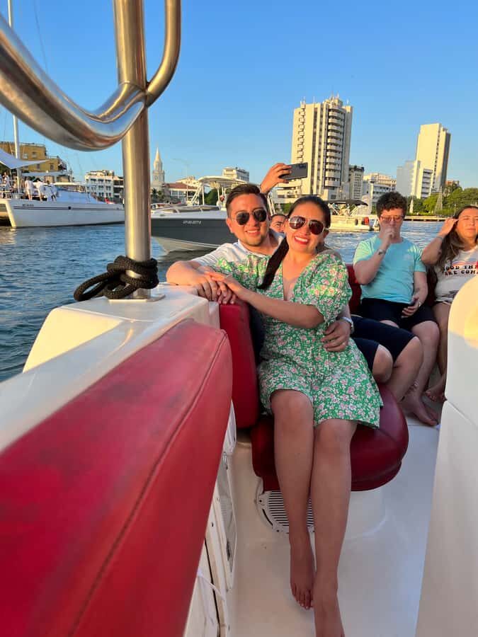 Sunset boat tour open bar and free club entrance Cartagena - Setting Sail from Sibarita del Mar (and why timing matters)