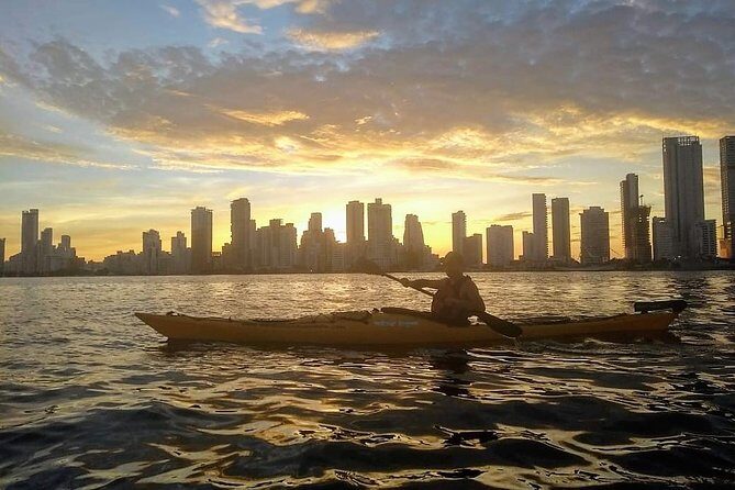 Sunset Cartagena In Kayak - Gear Fitting and Briefing: The Difference Between Relaxed and Stressy