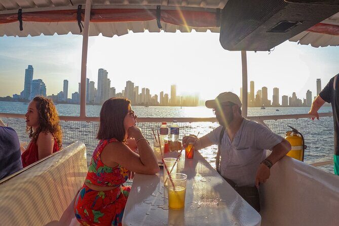 Sunset in Cartagena Bay with Boat Dances and Bar - Key points to know before you go