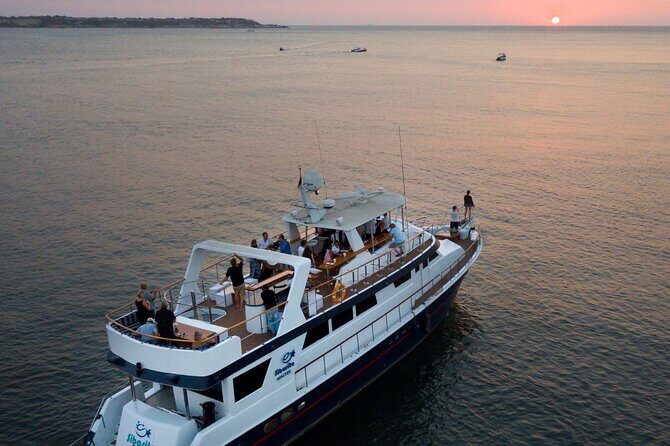 Sunset in Catamaran by Cartagena Bay - Key things that make this sunset cruise worth it