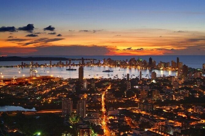Sunset in Catamaran by Cartagena Bay - Sailing along Bahía de Cartagena de Indias for the sunset show