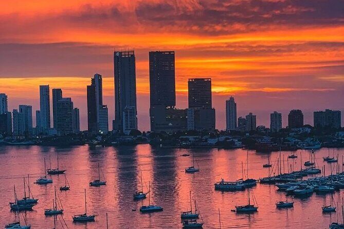 Sunset Magic Cartagena Bay Boat Tour with Breathtaking View - Cruising Past Bocagrande: Hotels, Restaurants, and a Different Cartagena